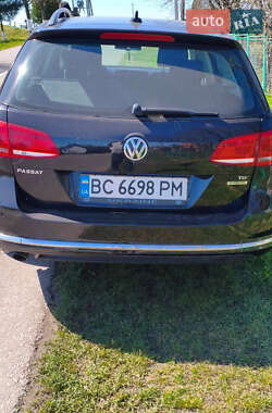 Универсал Volkswagen Passat 2011 в 