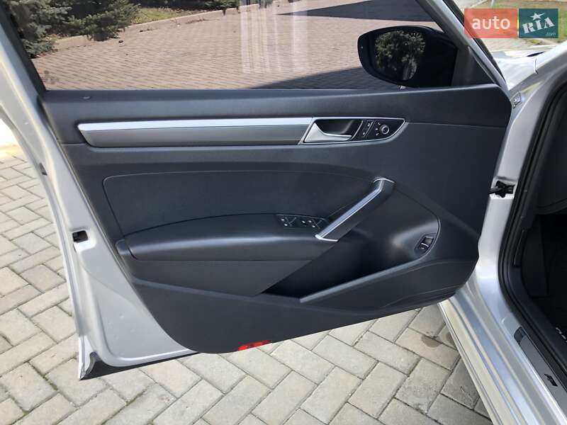 Седан Volkswagen Passat 2016 в Харькове фото 8 Седан Volkswagen Passat 2016 в Харькове