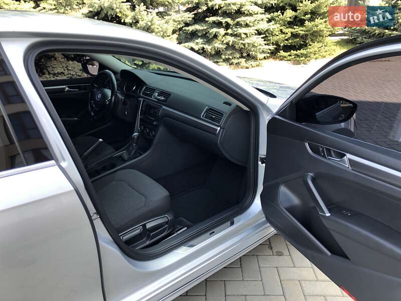 Седан Volkswagen Passat 2016 в Харькове фото 11 Седан Volkswagen Passat 2016 в Харькове