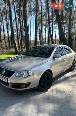 Седан Volkswagen Passat 2006 в 