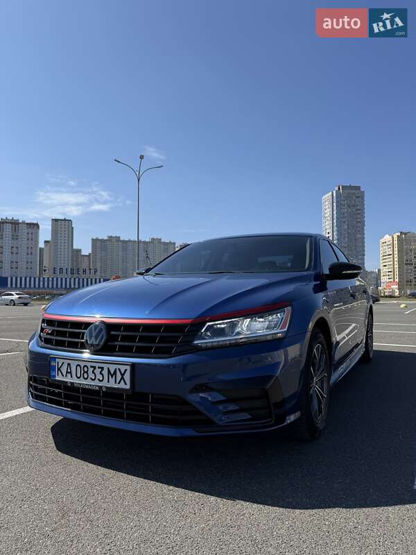 Седан Volkswagen Passat 2017 в 