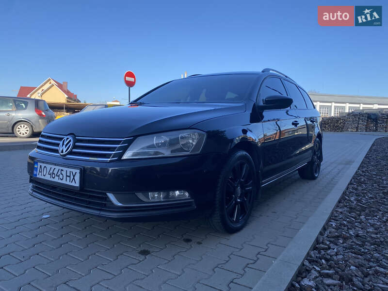 Універсал Volkswagen Passat 2013 в Мукачевому