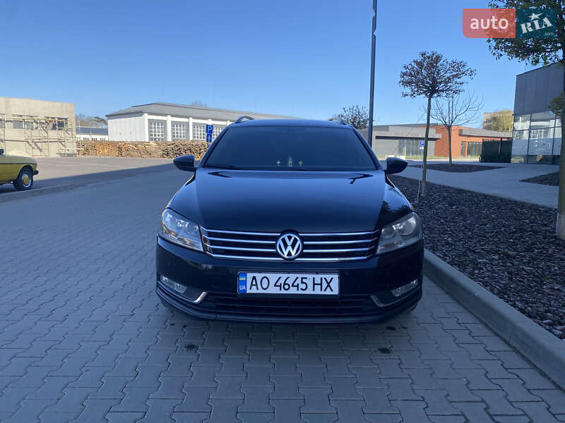 Універсал Volkswagen Passat 2013 в Мукачевому