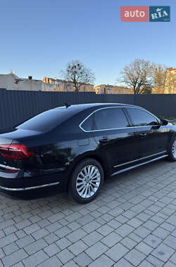 Седан Volkswagen Passat 2017 в 