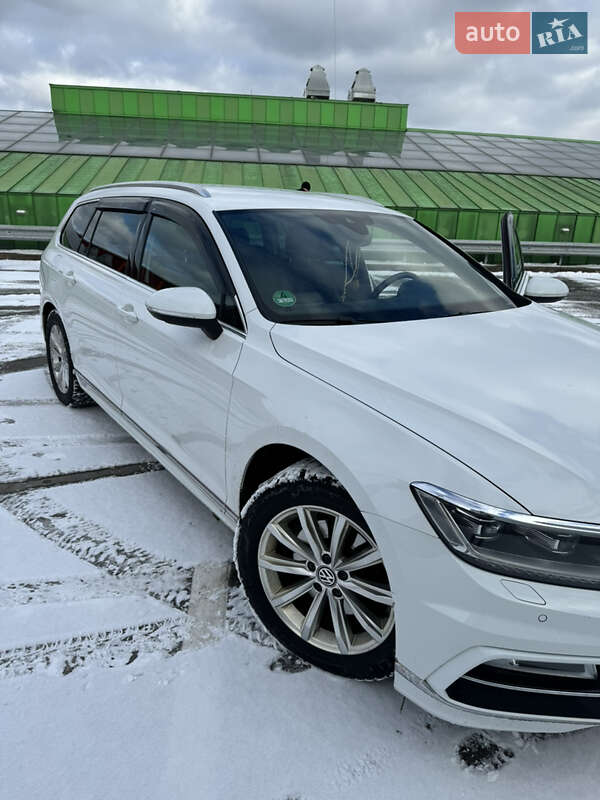 Універсал Volkswagen Passat 2019 в Києві