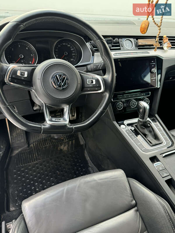 Універсал Volkswagen Passat 2019 в Києві