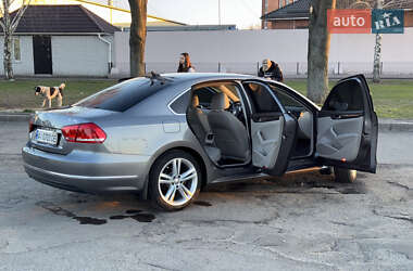Седан Volkswagen Passat 2014 в 