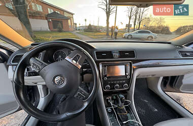 Седан Volkswagen Passat 2014 в 