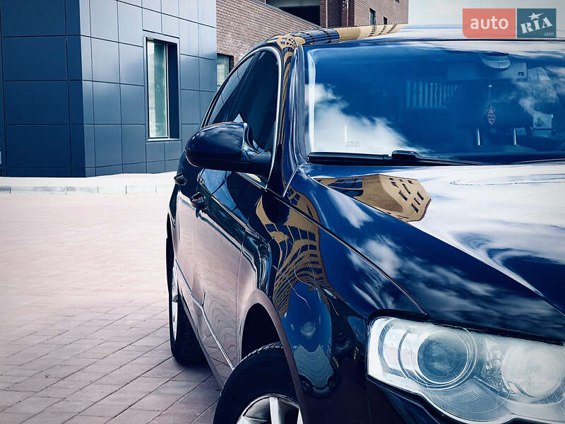 Седан Volkswagen Passat 2010 в Нетешине