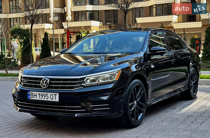 Седан Volkswagen Passat 2017 в 