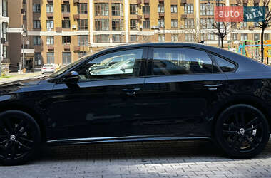 Седан Volkswagen Passat 2017 в 