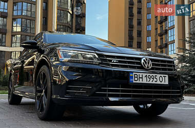 Седан Volkswagen Passat 2017 в 