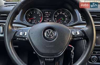 Седан Volkswagen Passat 2017 в 