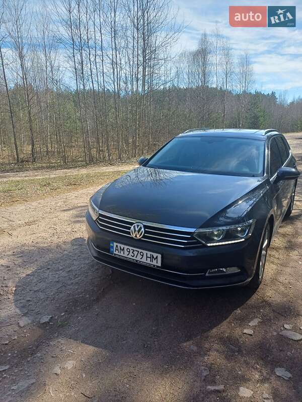 Універсал Volkswagen Passat 2015 в Коростені
