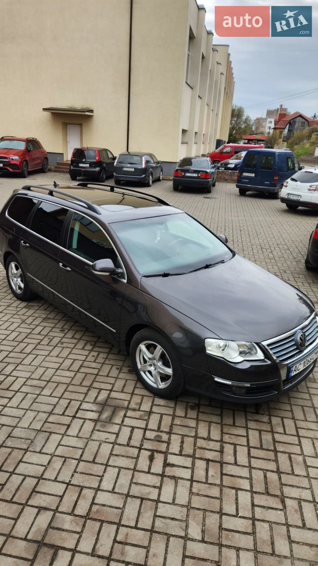 2010 Volkswagen Passat - фото 1