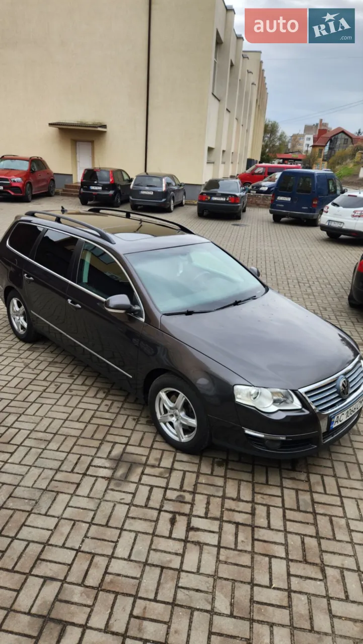 2010 Volkswagen Passat - мініатюра 26