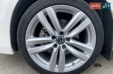 Универсал Volkswagen Passat 2012 в 