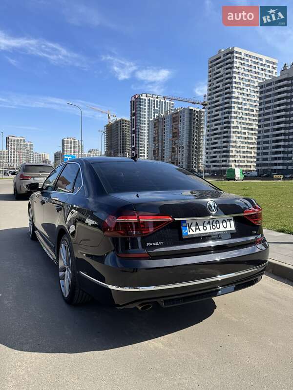 Седан Volkswagen Passat 2016 в Києві