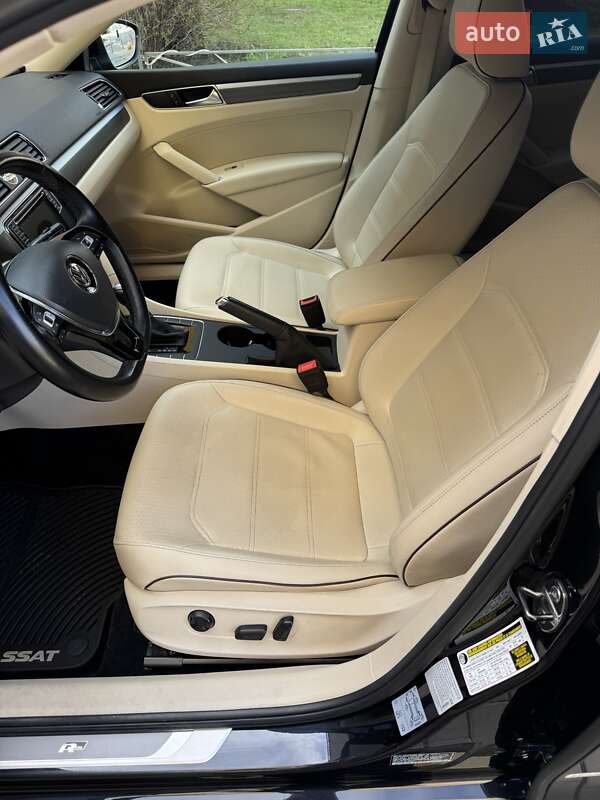 Седан Volkswagen Passat 2016 в Києві