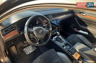 Седан Volkswagen Passat 2018 в 