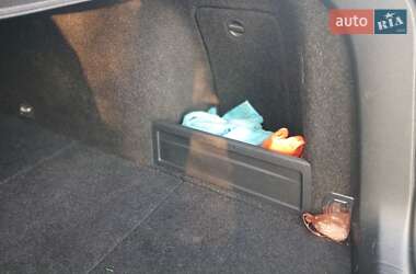 Універсал Volkswagen Passat 2011 в  фото 26 Універсал Volkswagen Passat 2011 в