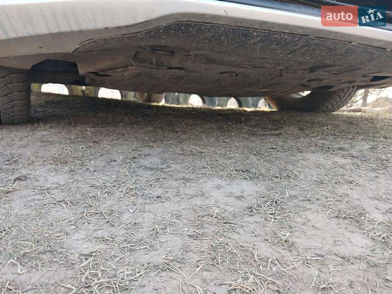 Универсал Volkswagen Passat 2011 в Бродах