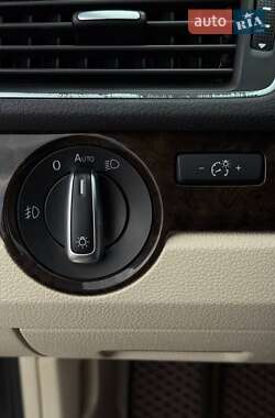 Седан Volkswagen Passat 2013 в 