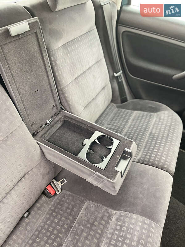 Универсал Volkswagen Passat 2001 в Кривом Роге