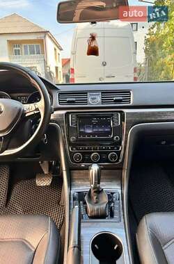 Седан Volkswagen Passat 2015 в 