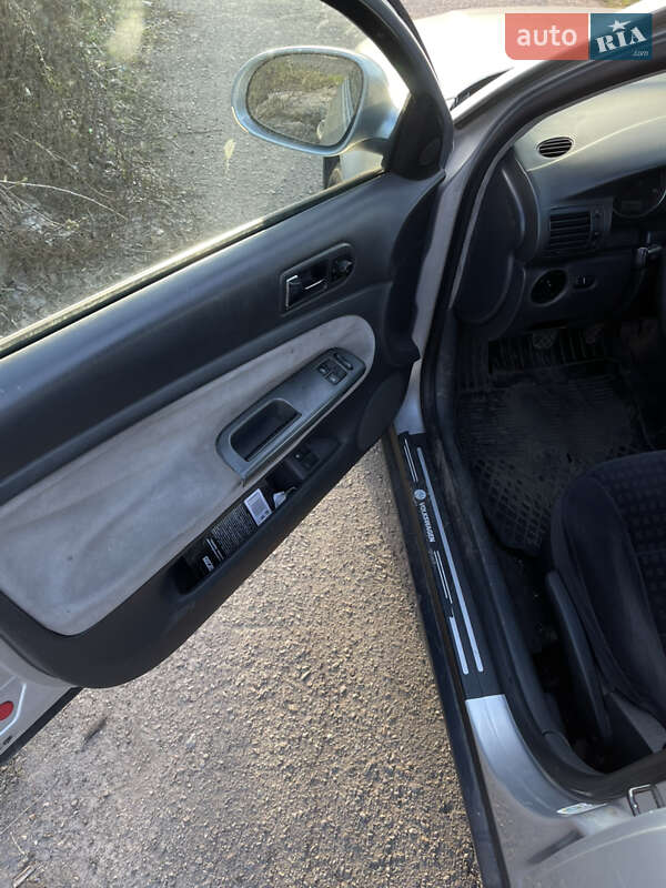 Універсал Volkswagen Passat 2004 в Білій Церкві фото 9 Універсал Volkswagen Passat 2004 в Білій Церкві