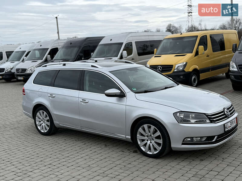 Универсал Volkswagen Passat 2011 в Староконстантинове
