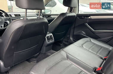 Седан Volkswagen Passat 2013 в 