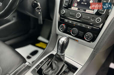 Седан Volkswagen Passat 2013 в 
