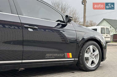 Универсал Volkswagen Passat 2012 в 