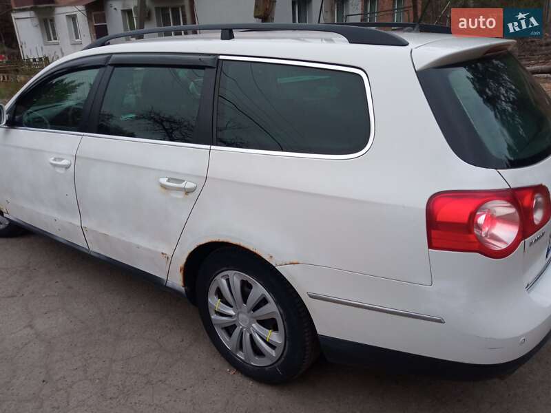 Универсал Volkswagen Passat 2008 в Житомире