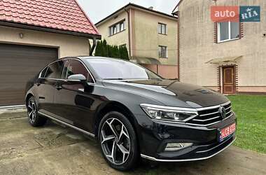 Седан Volkswagen Passat 2021 в 