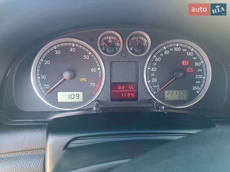 Седан Volkswagen Passat 2002 в Олевске фото 9 Седан Volkswagen Passat 2002 в Олевске