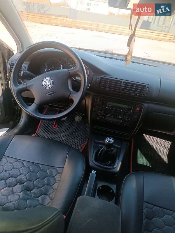 Седан Volkswagen Passat 2002 в Олевске фото 15 Седан Volkswagen Passat 2002 в Олевске