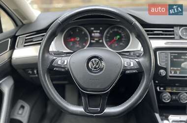 Универсал Volkswagen Passat 2015 в 