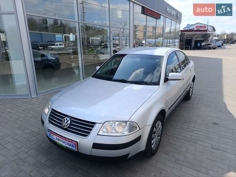 Седан Volkswagen Passat 2002 в 