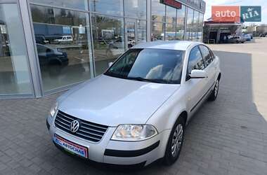 Седан Volkswagen Passat 2002 в 