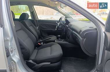 Седан Volkswagen Passat 2002 в 