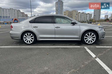 Седан Volkswagen Passat 2013 в 