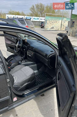 Универсал Volkswagen Passat 2001 в 