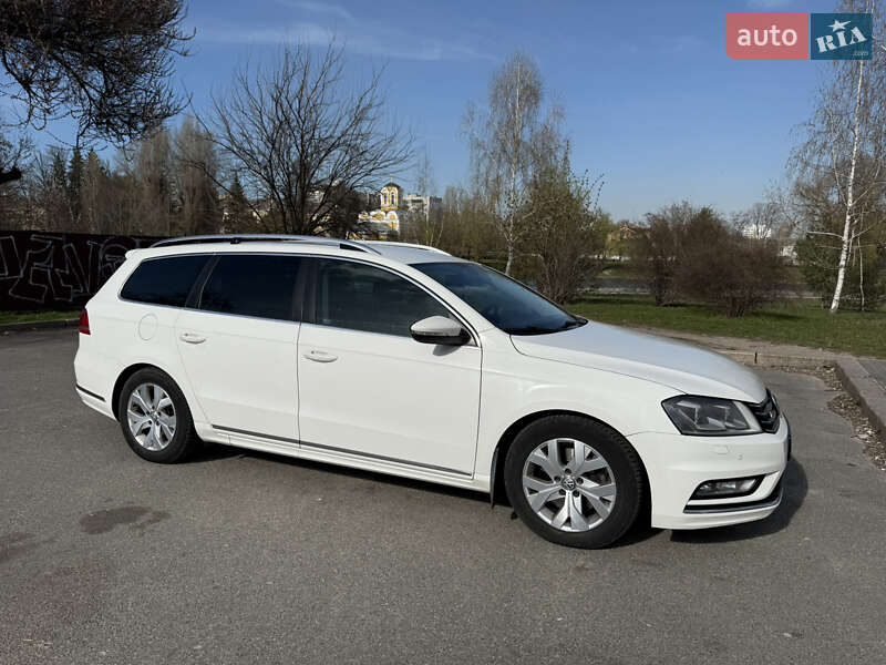Универсал Volkswagen Passat 2012 в Чернигове