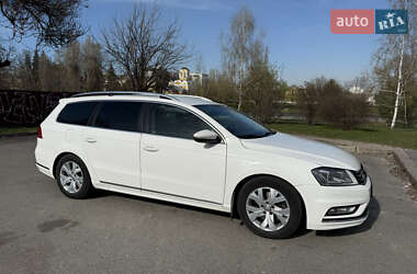 Універсал Volkswagen Passat 2012 в 