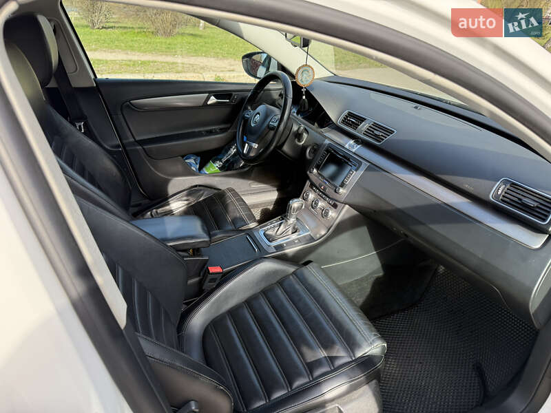 Универсал Volkswagen Passat 2012 в Чернигове