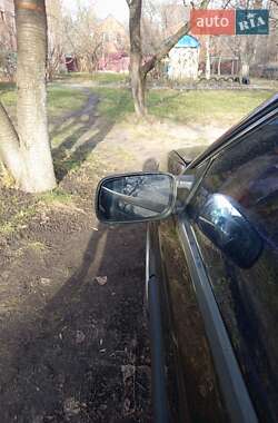 Седан Volkswagen Passat 1993 в 