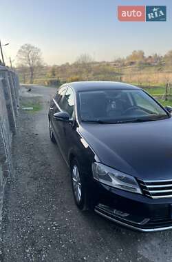 Седан Volkswagen Passat 2011 в 