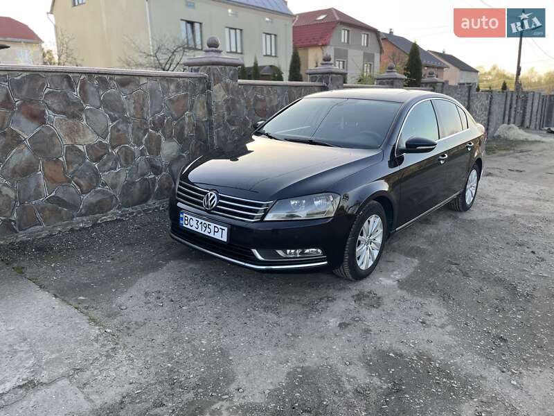 Седан Volkswagen Passat 2011 в 